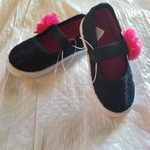 Cute Girl Toddler slip on shoes size 5